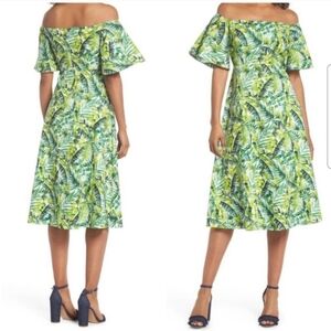 Clover And Sloane Women's Green And White Tropical Off-the-Shoulder Dress XS